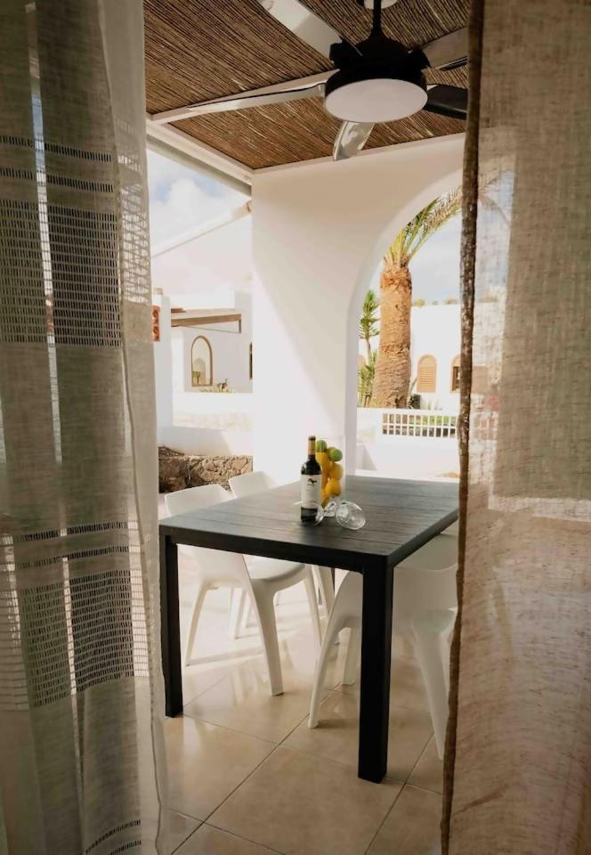 Villa Aloha Jacuzzi Y Vistas Al Mar Corralejo Exterior foto